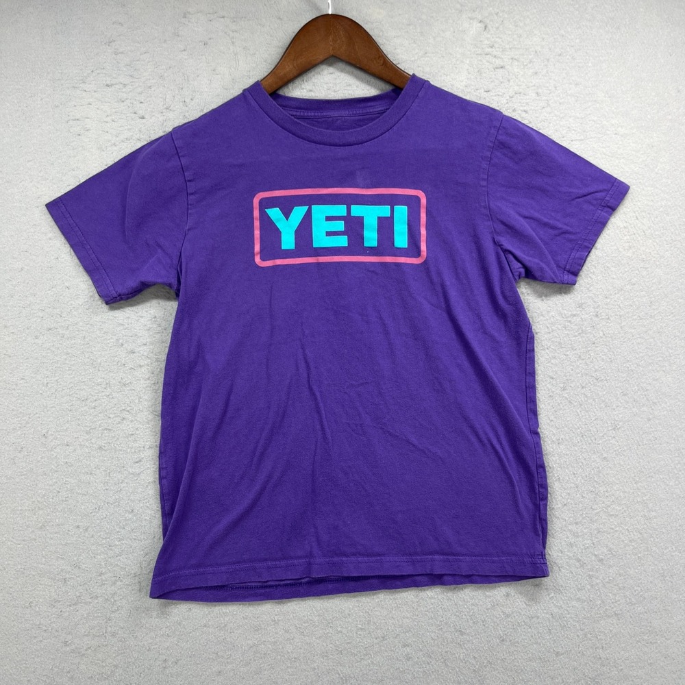 YETI T-Shirt Youth Large Purple Graphic Logo Short Sleeve Tee Gorpcore Outdoor